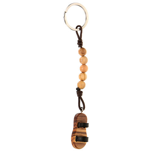 Keyring with sandal and 5 mm beads, Assisi olivewood 2