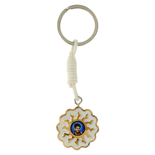 Carlo Acutis' key ring, sun on white background, olivewood medal 1