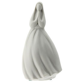 Skulptur aus weißem Porzellan Madonna mit gefalteten Händen, 16 cm