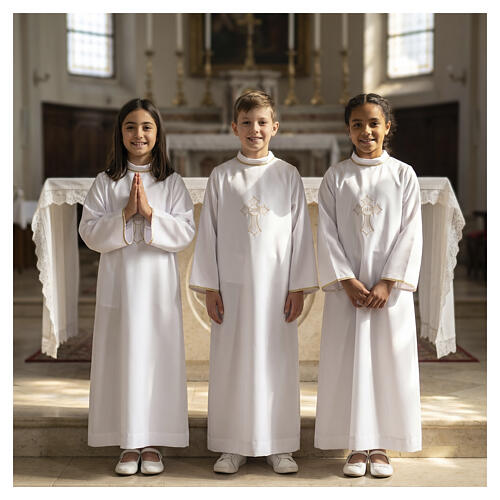 First Communion alb for boy with gold cross 2