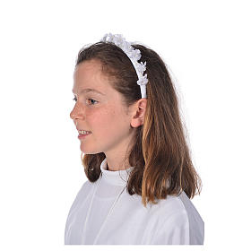 First communion alb accessories: flower headband.
