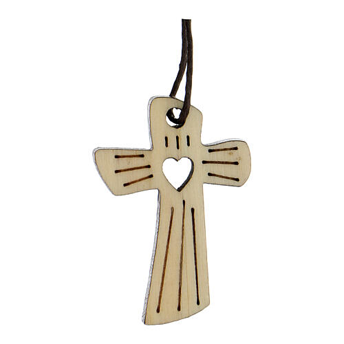 Holzkreuz für Erstkommunion durchbrochen gearbeitet, Motiv Herz 1
