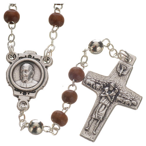 Pope Francis: rosary and cross 2