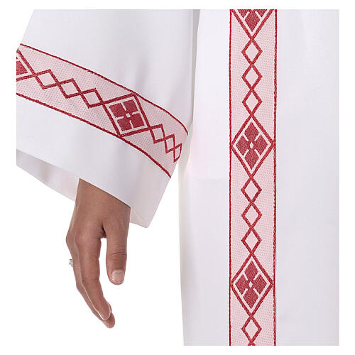 Aube Première Communion plis et bord rouge losanges avant et arrière 6