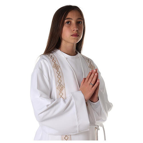 Polyester first communion alb with trimmed scapular 2