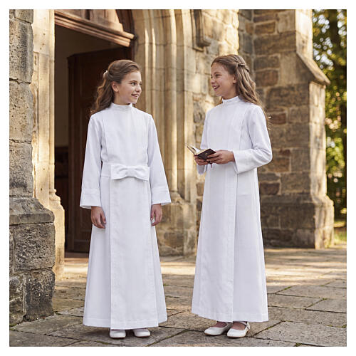 First Communion alb folded macramé bow belt 2