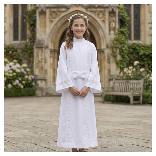 First Communion alb roses trimmings folds 2