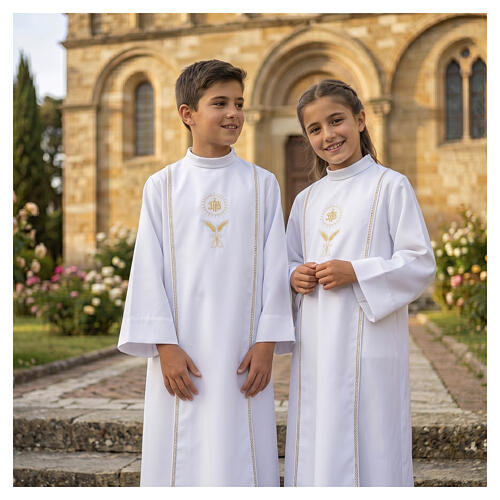 Aube Communion blanche avec scapulaire galon broderie dorée hostie CocoCler 2