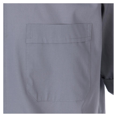 Short-sleeved clergy shirt in light grey cotton blend In Primis 3