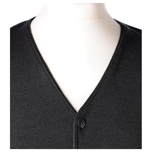 Sleeveless dark grey cardigan In Primis for priests, 50% merino wool 50% acrylic 2