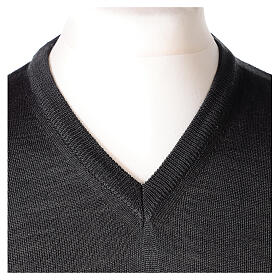 V-neck dark grey sweatshirt In Primis for priests, jersey