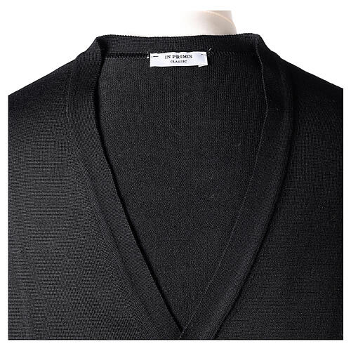 Sweter rozpinany dla księdza czarny dzianina dżersejowa 50% akryl 50% wełna merynos In Primis 7