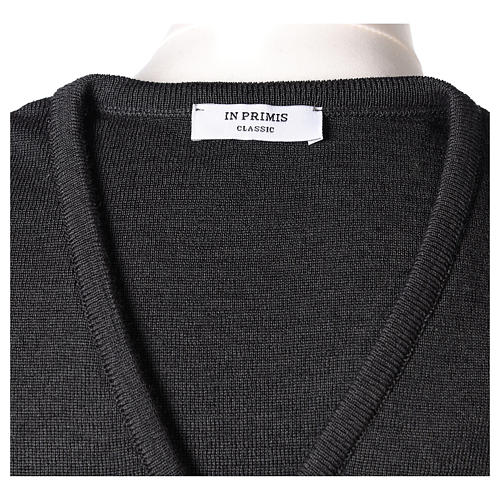 Pull sans manches prêtre noir gris anthracite en V jersey simple 50% acrylique 50% laine mérinos In Primis 5