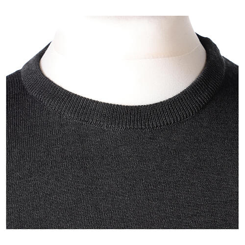 Dark grey crew-neck sweatshirt In Primis for priests, plain fabric, 50% merino wool 50% acrylic 2