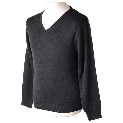Priest V-neck sweatshirt In Primis, plain dark grey fabric, 50% merino wool 50% arcylic 3