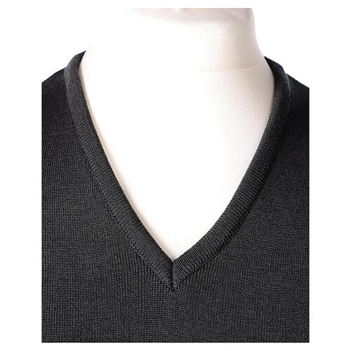Dark grey vest In Primis for priests, V-neck, PLUS SIZES, 50% merino wool 50% acrylic 2