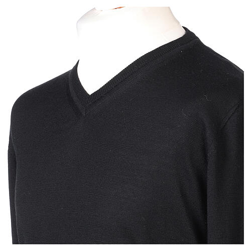 Pullover nero In primis manica lunga collo a V 100% lana merino 2