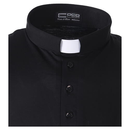 Camiseta cuello clergy simil escocia piqué imperial negro CocoCler 3