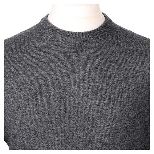 Anthracite brushed crewneck by In Primis, 10% cashmere, 40% merino wool 2