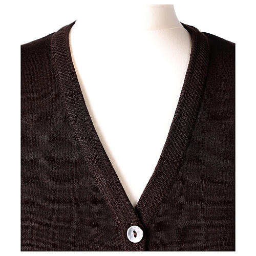 Brown V-neck sleeveless nun cardigan with pockets 50% acrylic 50% merino wool In Primis 2