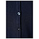 Cardigan blu suora collo V tasche maglia unita 50% acrilico 50% lana merino In Primis s4