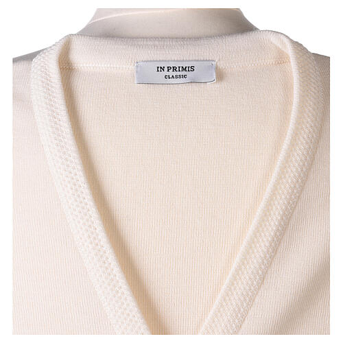 Casaco de malha branco decote em V para freira com bolsos, 50% acrílico e 50% lã de merino, linha "In Primis" 13