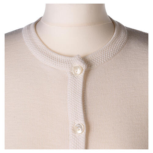 Casaco de malha branco tricô plano gola coreana para freira com bolsos, 50% acrílico e 50% lã de merino, linha "In Primis" 2