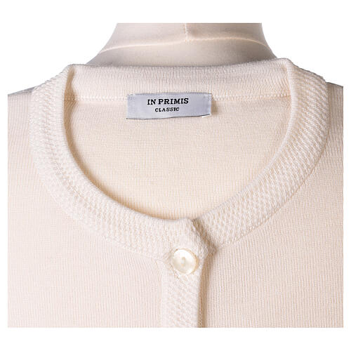 Casaco de malha branco tricô plano gola coreana para freira com bolsos, 50% acrílico e 50% lã de merino, linha "In Primis" 7