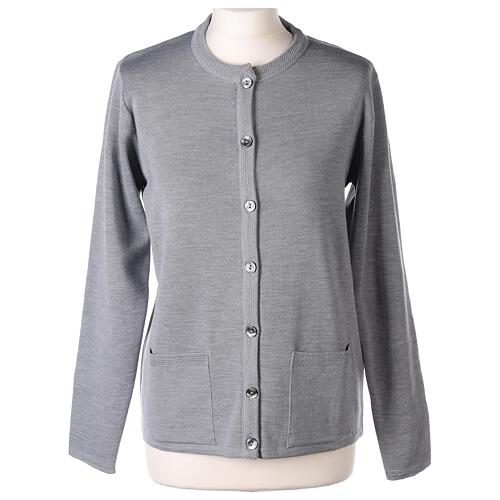 Casaco de malha cinza pérola tricô plano gola coreana para freira com bolsos, 50% acrílico e 50% lã de merino, linha "In Primis" 1