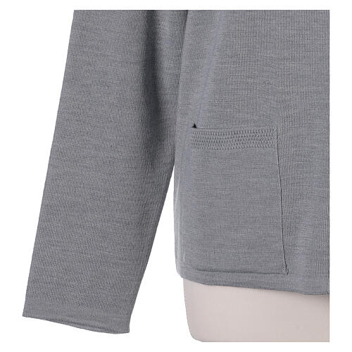 Casaco de malha cinza pérola tricô plano gola coreana para freira com bolsos, 50% acrílico e 50% lã de merino, linha "In Primis" 12