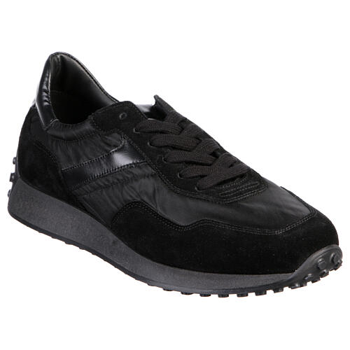 Sneaker der Marke In Primis aus schwarzem Stoff mit Lederdetails 2
