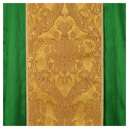 Chasuble with Roll Collar in 100% silk decorated in gold 9
