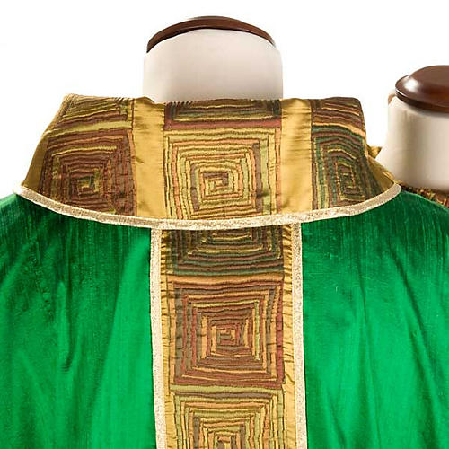 Catholic Priest Chasuble in 100% silk square motif 5