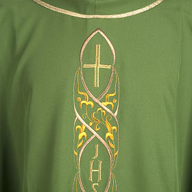 Chasuble liturgique avec broderie IHS