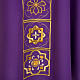 Casulla litúrgica con bordado dorado s5