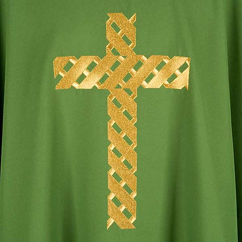 Casulla litúrgica bordado cruz dorada. 4