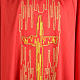 Chasuble liturgique brodée avec croix stylisée dorée s7