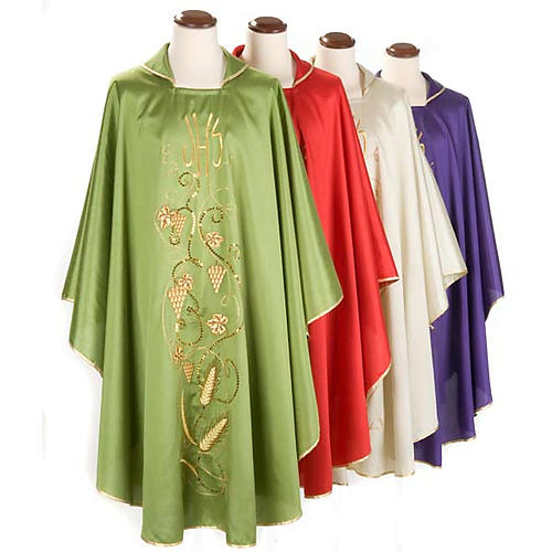 Chasuble with IHS grapes, shantung 1