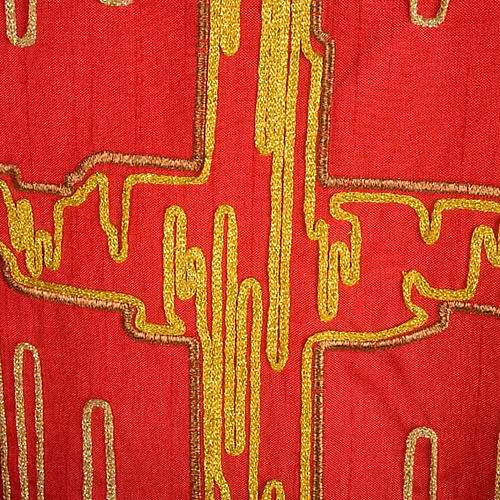 Chasuble liturgique shantung, croix stylisée dorée 5