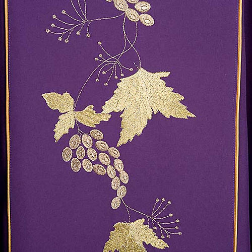 Chasuble and stole with IHS and grape leaves 9