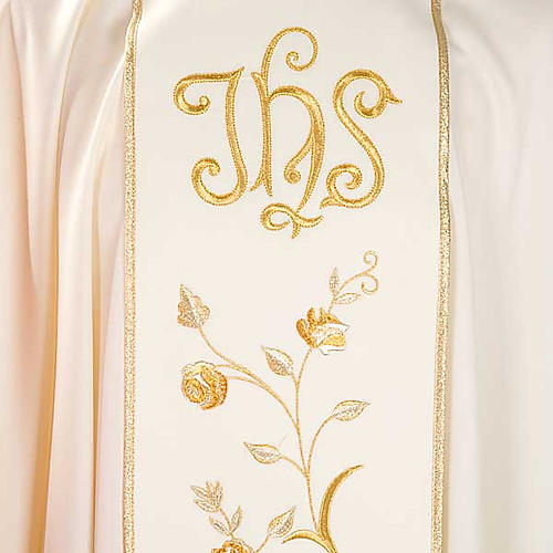 IHS Chasuble and clergy stole in 100% wool, with gold roses 3