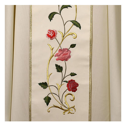 Marian chasuble in wool with roses and cowl 4