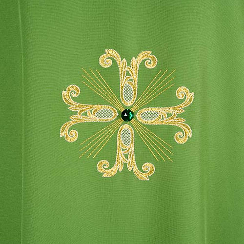 Kasel aus Polyester mit drei Kreuzen und Perlen 3
