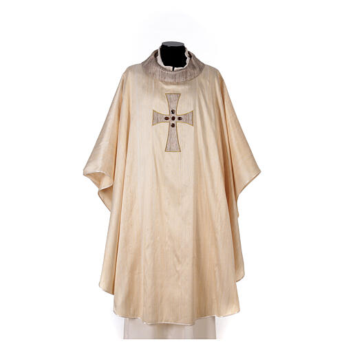 Chasuble in silk with silk cross embroidery and Murano glass 3