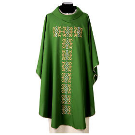 Chasuble in polyester with floral embroidery