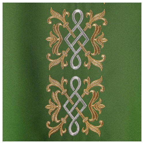 Chasuble in polyester with floral embroidery 4