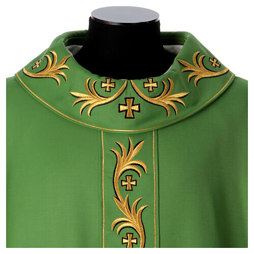 Chasuble in pure wool with floral embroidery on galloon 2