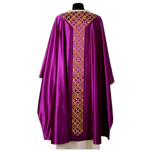 Chasuble gotique 100% pure soie broderie sur bande centrale 14