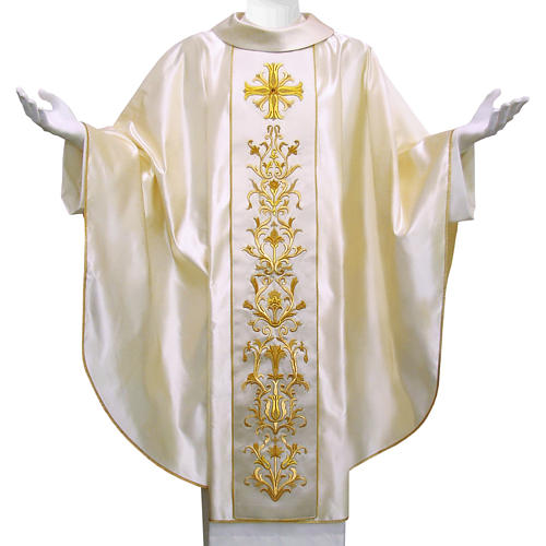 Chasuble in pure silk with hand-embroidered cross 1
