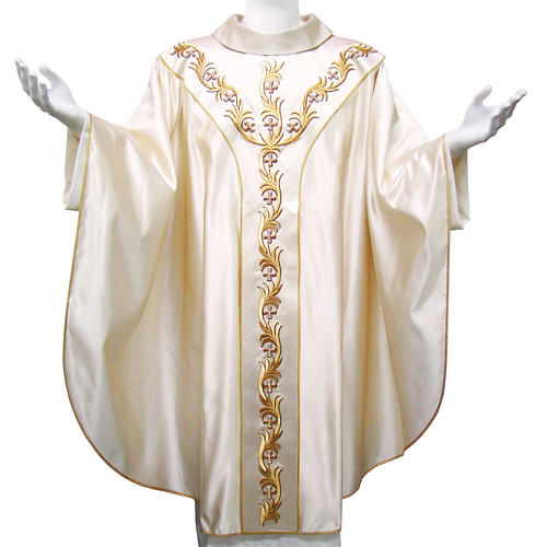 Chasuble in pure silk with hand-embroidered floral motif 1